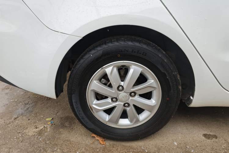 Used Kia K2 2015 Sedan 1.4L Automatic GLS
