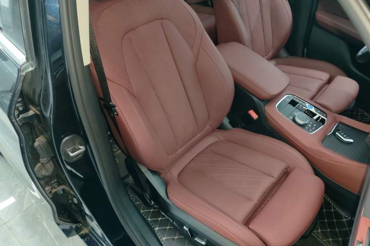 Used BMW iX3 2024 Leading Model