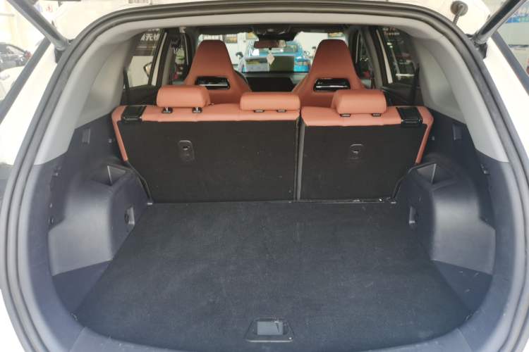 Used Changan CS75 PLUS 2024 3rd Generation Champion Edition 2.0T Intelligent Drive Performance Model
