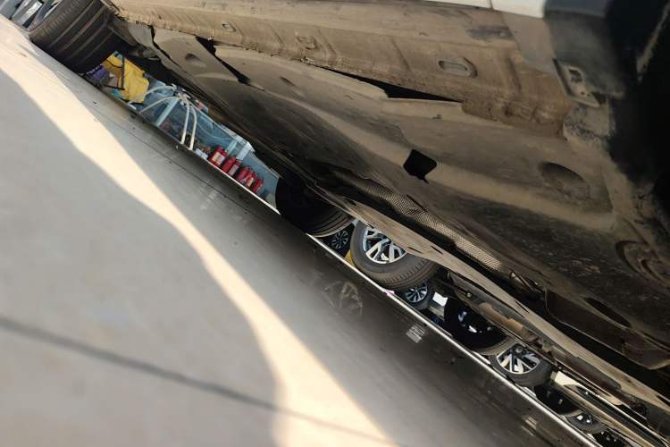 Used Volkswagen Tiguan L 2024 Outstanding Model 330TSI Automatic Two-Wheel Drive R-Line Dragon Glory Edition
