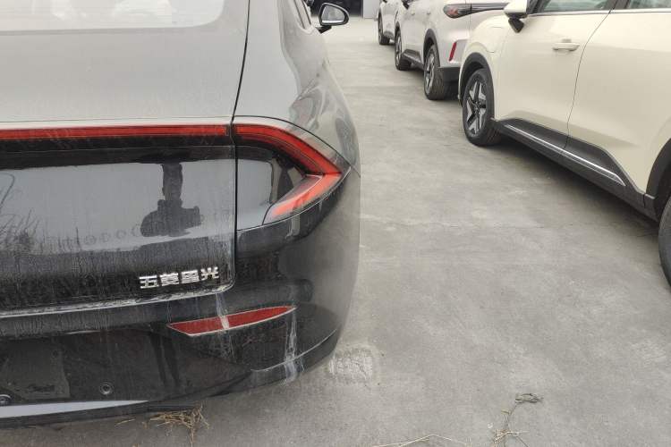 Used Wuling Xingguang 2024 Co-Creation Edition 510 Advanced Model