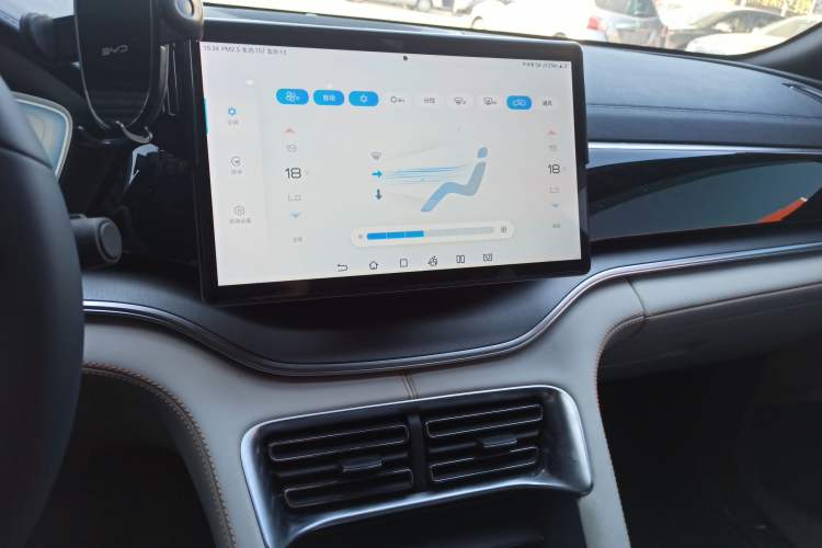 Used BYD Song PLUS New Energy 2023 Champion Edition DM-i 110KM Flagship Model
