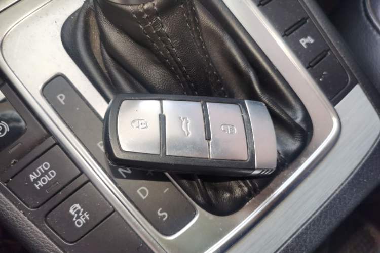 Used Volkswagen Magotan 2013 1.8TSI Premier Model
