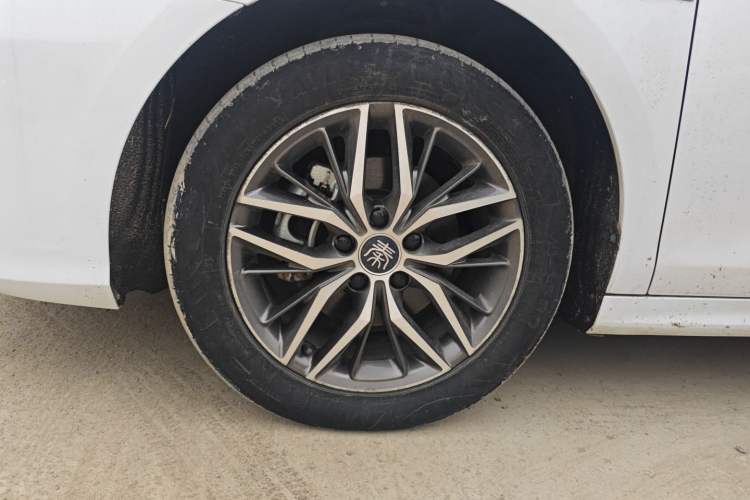 Used BYD Qin PLUS 2021 DM-i 120KM Prestige Model
