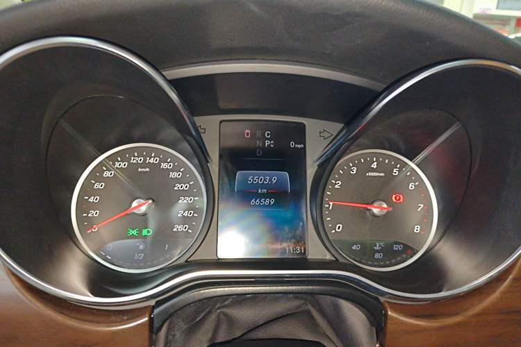 Used Mercedes-Benz V-Class 2020 V 260 Avantgarde Edition