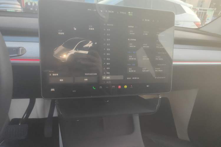 Used Tesla Model Y 2023 Rear-Wheel-Drive Version
