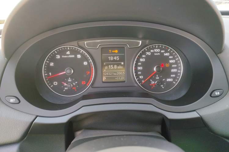 Used Audi Q3 2016 35 TFSI quattro all-wheel-drive style model