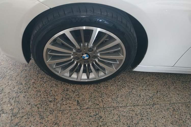 Used BMW 3 Series 2019 320Li Fashion Model
