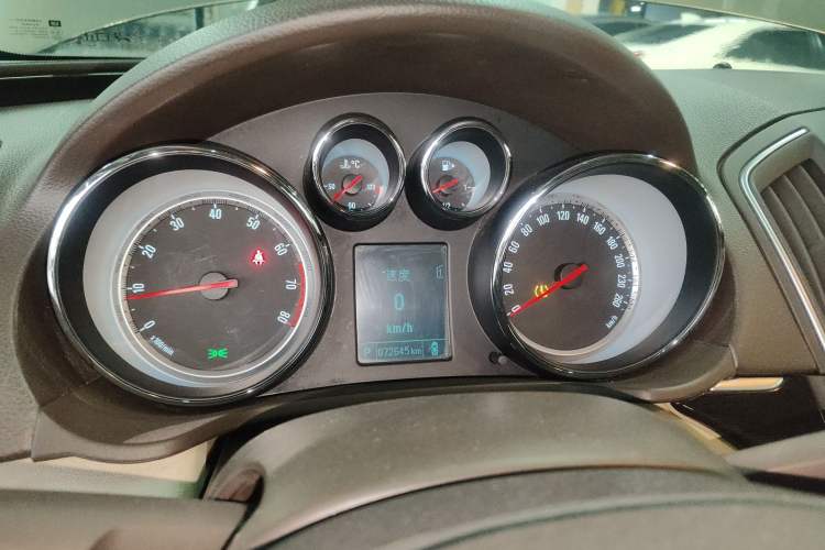 Used Buick Regal 2015 2.0L Leading Fashion Edition
