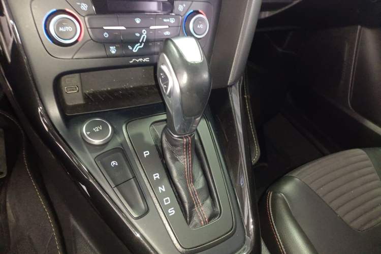 Used Ford Focus 2017 1.5T CTCC White and Black Limited Edition