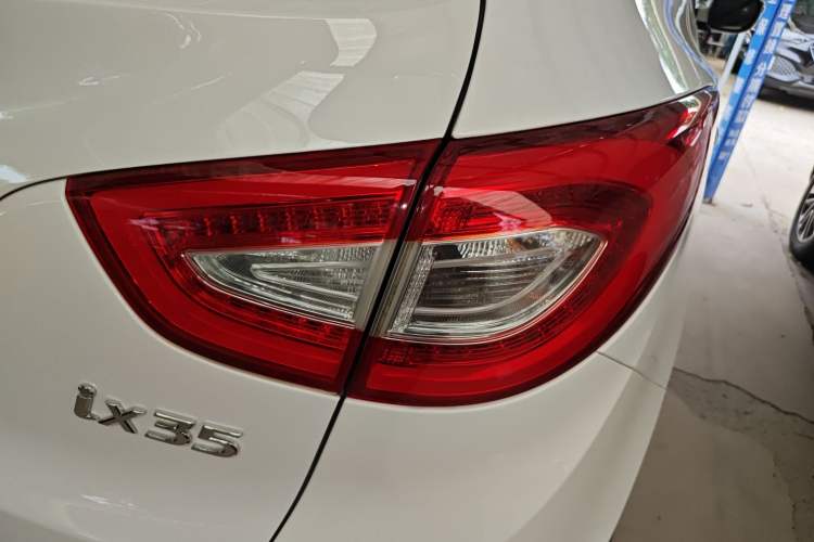 Used Hyundai ix35 2015 2.0L Automatic 2WD Smart Type China IV
