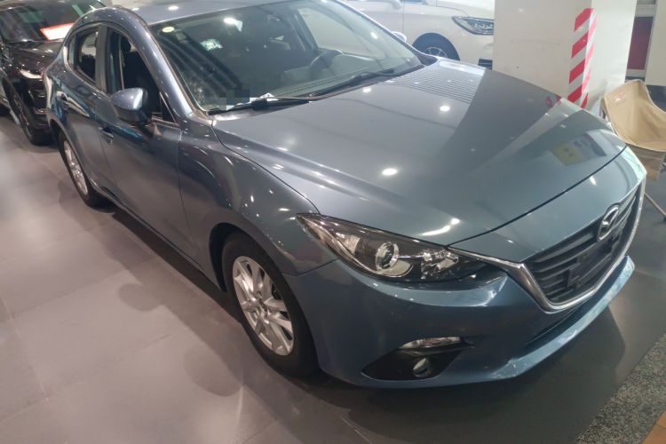 Used Mazda Mazda 3 Axela 2016 Sedan 1.5L Automatic Luxury Model
