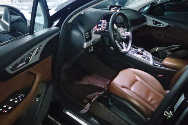 Used Audi Q7 2018 45 TFSI Technology Edition
