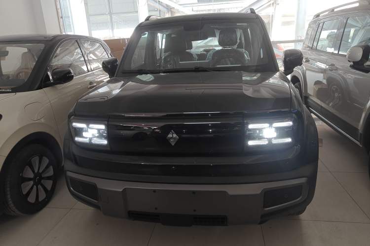 Used Baojun Spark EUV 
