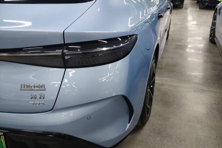 Used BYD Seal 2022 650 km All-Wheel-Drive Performance Version
