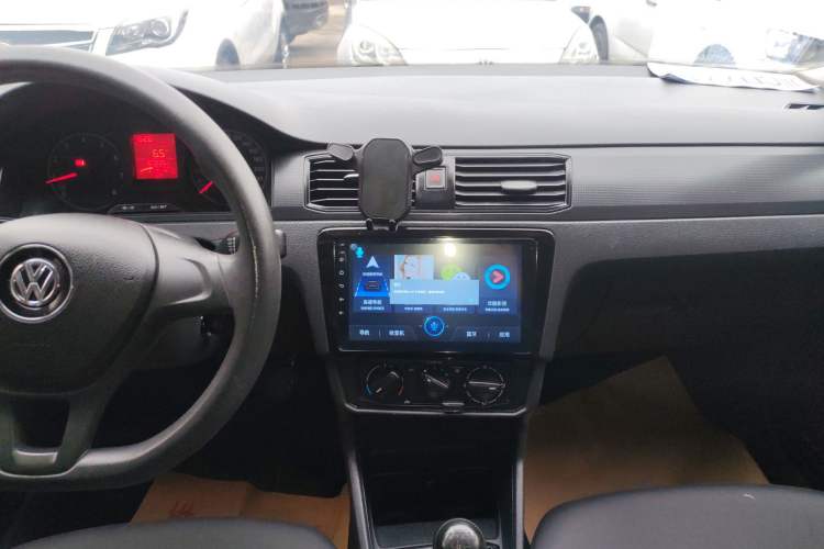 Used Volkswagen Santana 2016 1.4L Manual Fashion Edition
