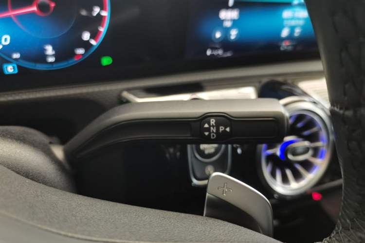 Used Mercedes-Benz A-Class 2022 Revised Version A 200 L Sport Sedan Fashionable Style