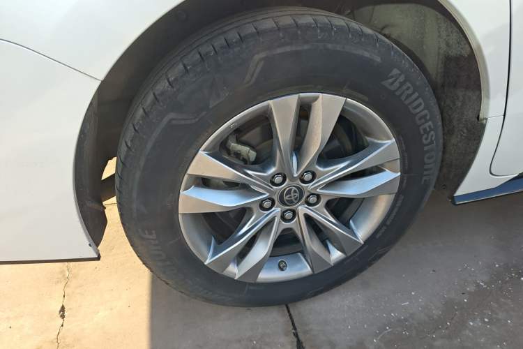 Used Toyota Sienna 2021 2.5L Hybrid Platinum Edition