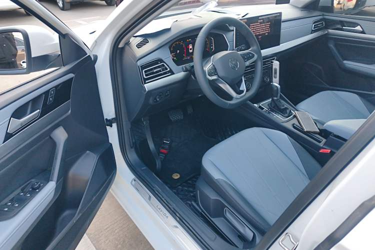 Used Volkswagen Lavida 2024 1.5L Automatic Starry Sky 5 Million Edition
