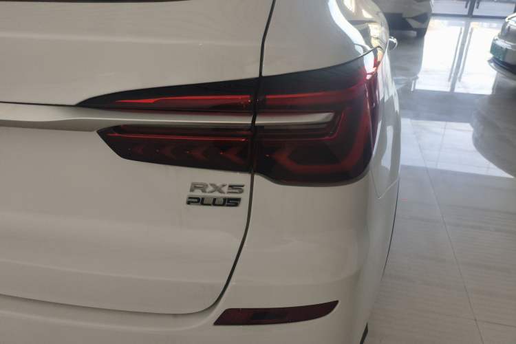 Used Roewe RX5 2025 PLUS 330TGI Automatic Trendsetting Smart Edition
