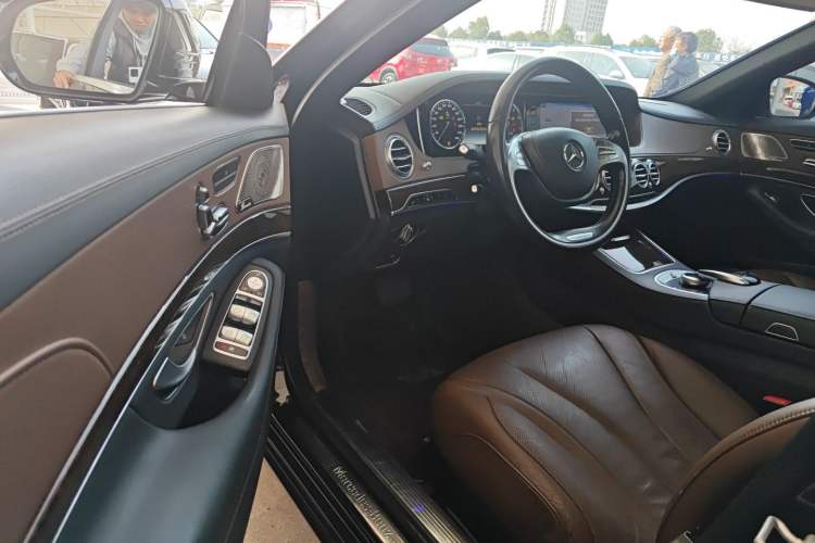 Used Mercedes-Benz S-Class 2017 S 320 L Business Model
