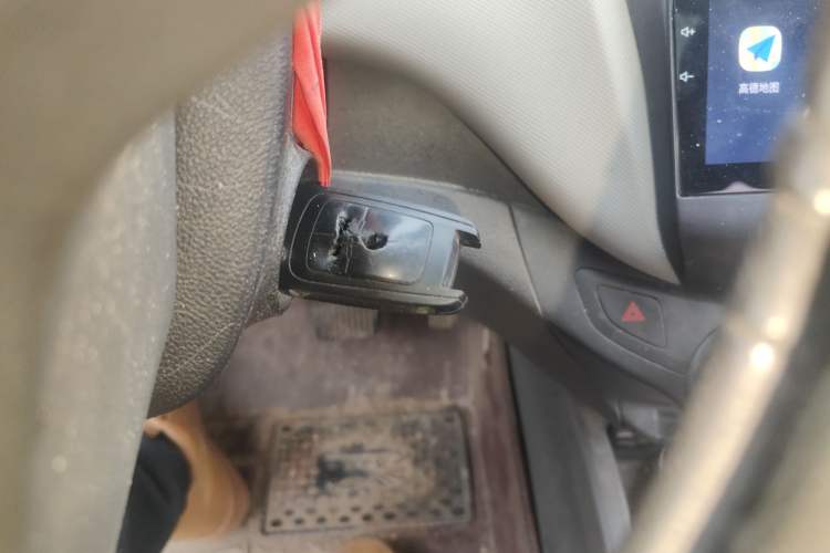 Used Chevrolet Sail 2015 Sail 3 1.5L AMT Happiness Sunroof Edition
