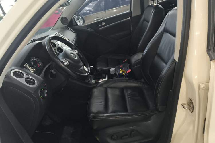 Used Volkswagen Tiguan 2017 300TSI Automatic Two-Wheel Drive Silk Road Comfort Edition
