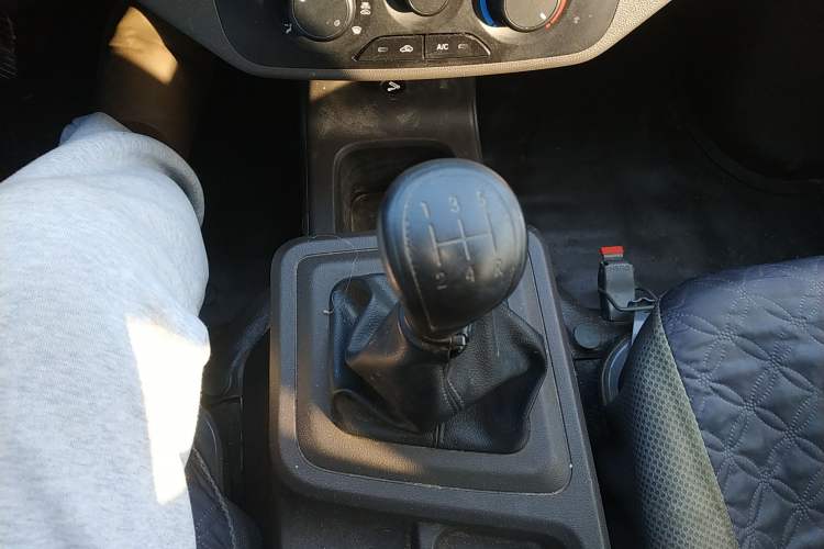 Used Wuling Rongguang New Truck 2021 1.8L Comfort-Grade Double-Cab Dual Rear Wheels LJ479Q6