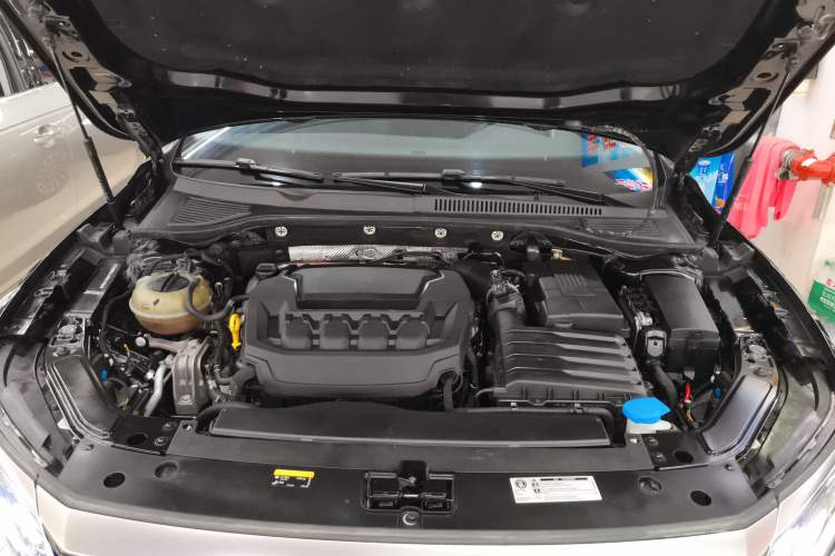 Used Volkswagen Passat 2023 Facelift 330TSI Luxury Edition
