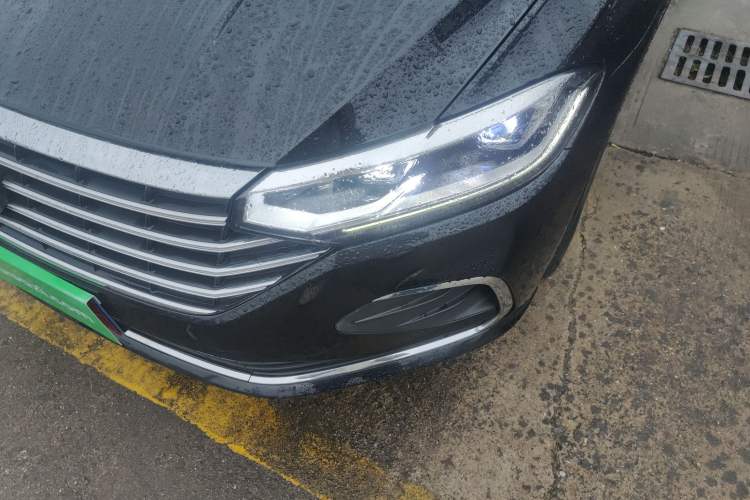 Used Volkswagen Lavida 2023 300TSI DSG Full-Comfort Edition
