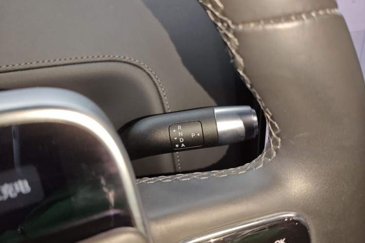 Used Li Auto L8 2023 Pro Model
