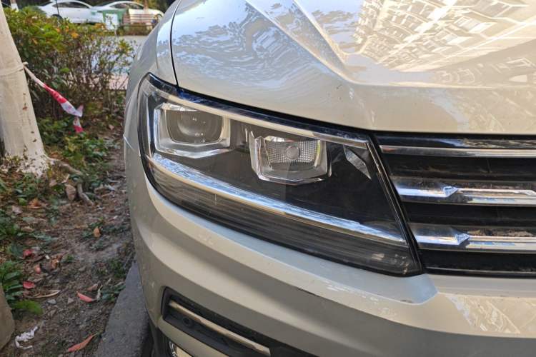 Used Volkswagen Tiguan L 2020 330TSI Automatic Two-Wheel Drive Smart Luxury Edition China VI Standard
