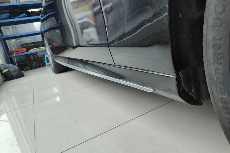 Used Mercedes-Benz E-Class 2019 Restyled E 300 L Sporty and Stylish Edition
