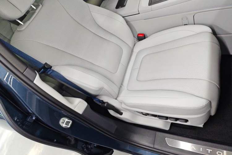 Used Hima AITO M9 2024 Range-Extended Ultra Version 42 kWh 6-Seater Model