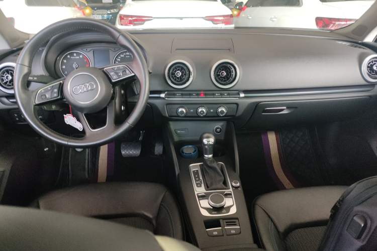 Used Audi A3 2020 Limousine 35 TFSI Fashion Edition China VI Emission Standard
