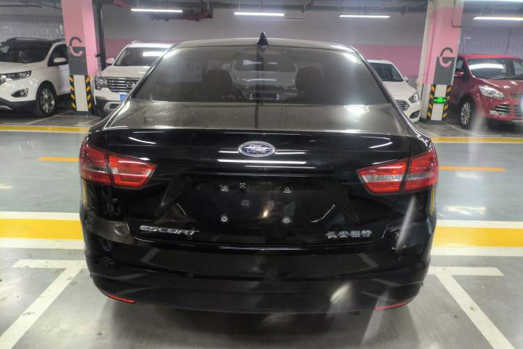 Used Ford Escort 2015 1.5L Automatic Comfort Model
