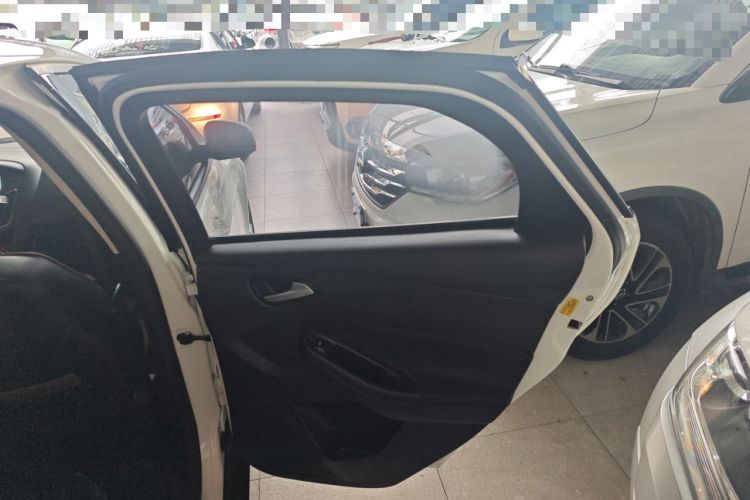 Used Ford Focus 2017 Hatchback 1.6L Automatic Comfort Plus SmartDrive Edition
