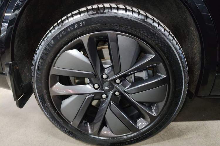 Used Li Auto L9 2024 Ultra Model
