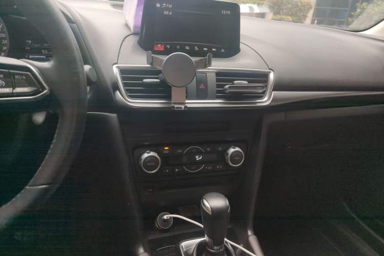 Used Mazda Mazda 3 Axela 2017 Sedan 2.0L Automatic Prestige Model China V Standard