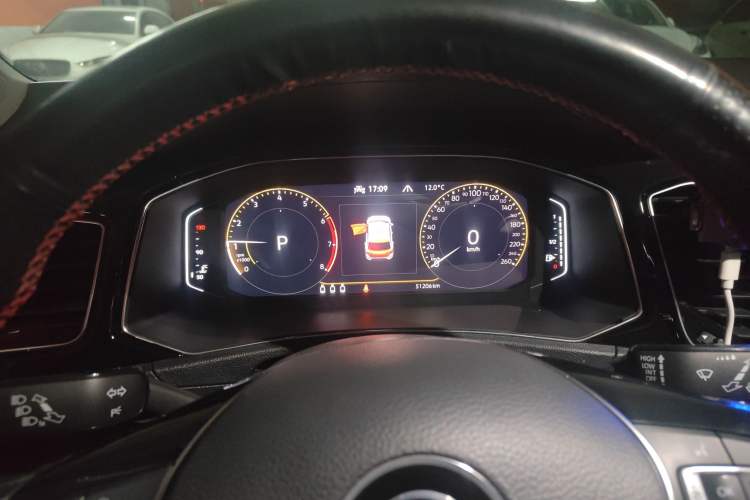 Used Volkswagen T-ROC 2021 280TSI DSG Two-Wheel Drive Comfort Connect Edition
