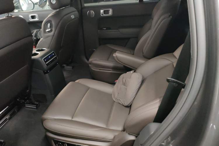 Used Li Auto L9 2022 Max model