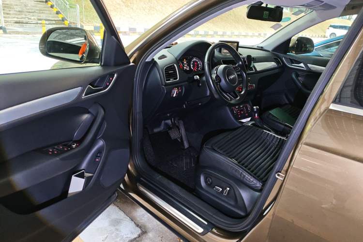 Used Audi Q3 2016 30 TFSI Fashion Model