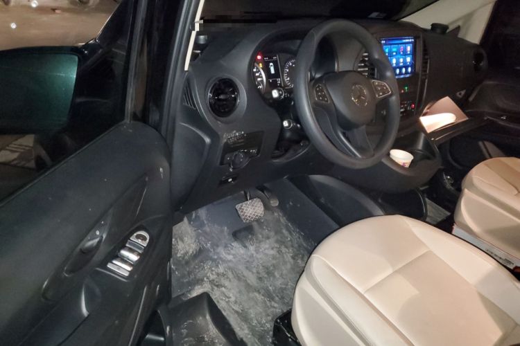 Used Mercedes-Benz Vito 2021 2.0T Elite Version 7 Seats
