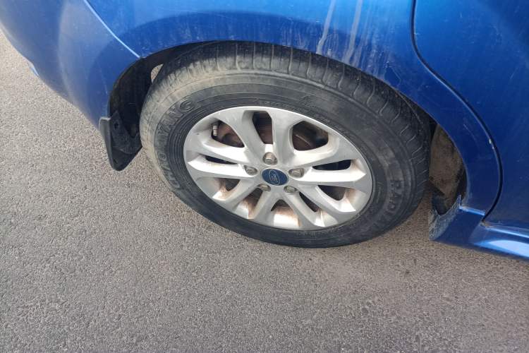 Used Ford Focus 2013 Hatchback Classic 1.8L Automatic Base Model
