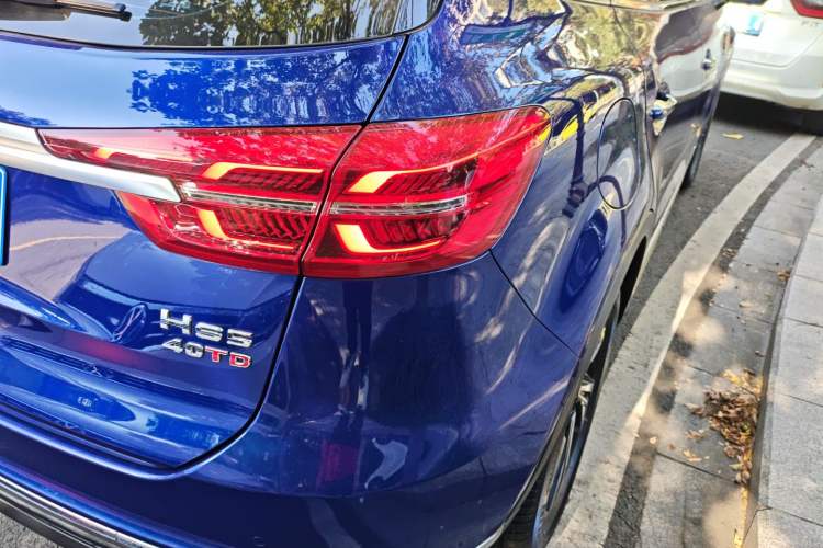 Used Hongqi HS5 2022 Revised Version 2.0T Smart Connect Flagship Edition
