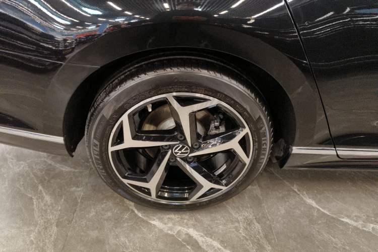 Used Volkswagen Magotan 2023 2 Million Units Commemorative Edition 330TSI DSG Luxury Version
