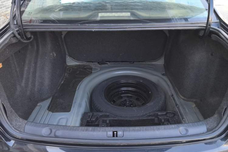 Used Volkswagen Lavida 2013 Revised Classic 1.6L Automatic Fashion Edition