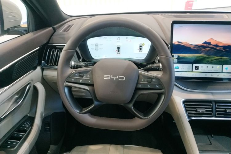 Used BYD Song PLUS New Energy 2025 EV Smart Drive Edition 605km Flagship Model
