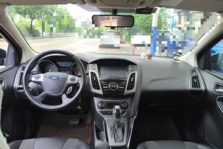 Used Ford Focus 2012 Hatchback 1.6L Automatic Fashion Edition
