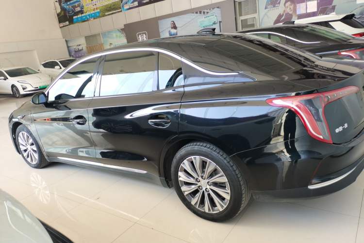 Used Hongqi E-QM5 2023 560km PLUS
